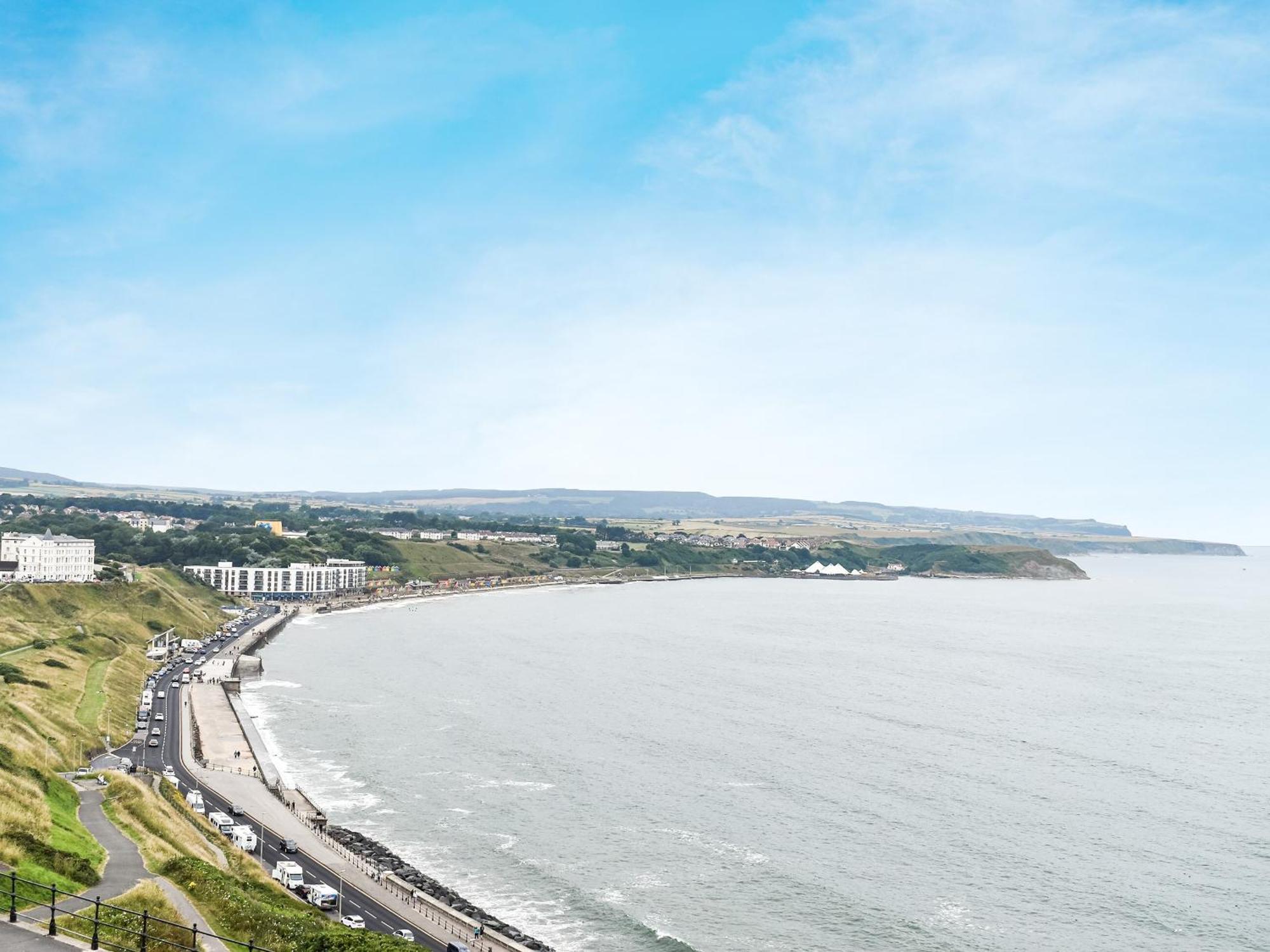 Вилла Sea View Sanctuary Скарборо Экстерьер фото